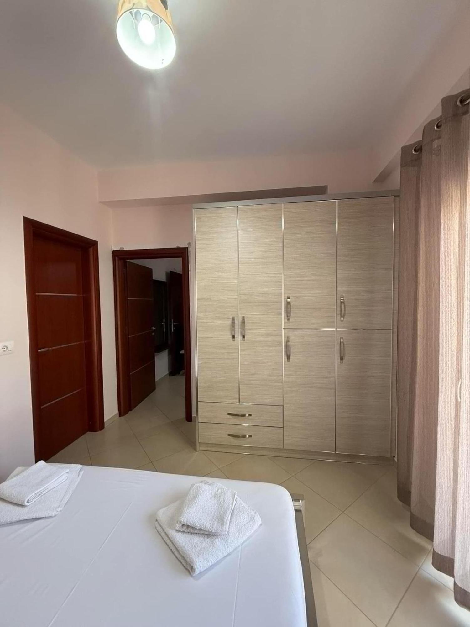 Vila Kea Sarande Luaran gambar